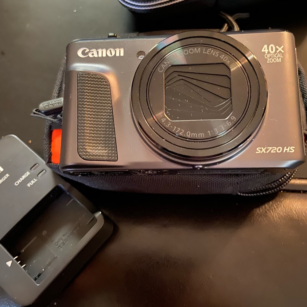 Canon sx720 camera